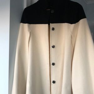 Black/White Banana Republic Cape